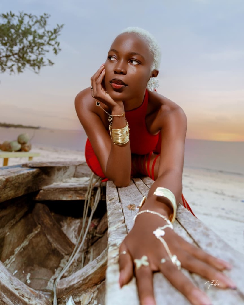 Fanta — Top Model Guinée 2026 — Photographie par Thobix Eclou (2/10)