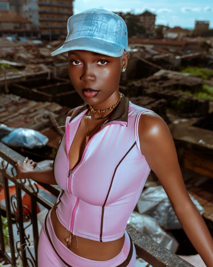 Fanta — Top Model Guinée 2026 — Photographie par Thobix Eclou (6/10)