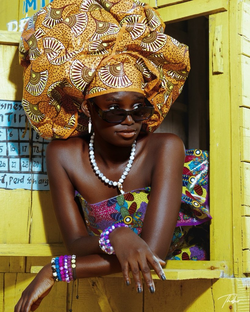 L'Or Solaire — Wax & Haute Couture — Photographie par Thobix Eclou (2/9)