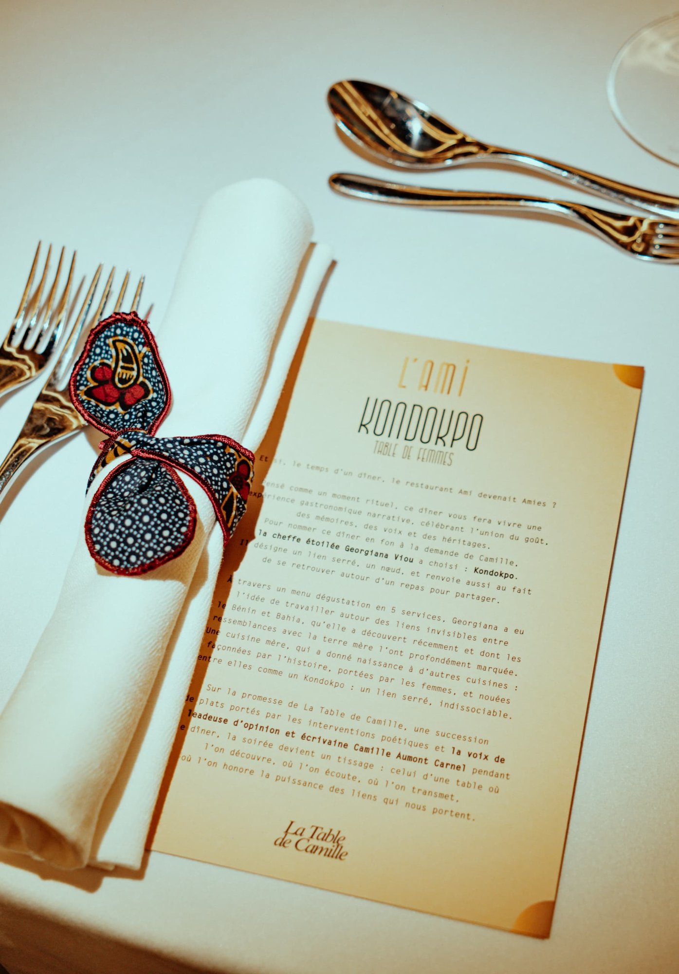 Kɔn ɖokpo — L'Ami Sofitel — Photographie par Thobix Eclou