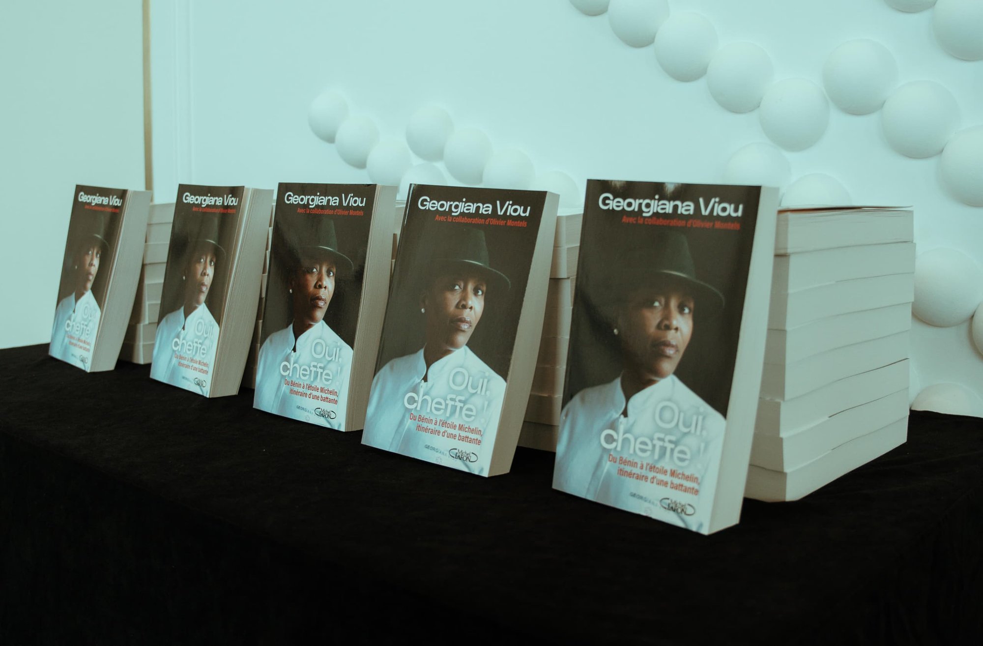 OUI CHEF — Cheffe Georgiana Viou — Photographie par Thobix Eclou (16/18)